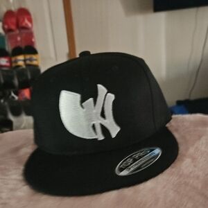 Black and White Cap with Logo Custom Made Wu York Hat